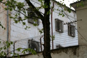 Ярцевского убийцу, взорвавшего машину с людьми, задержали в Севастополе спустя 17 лет
