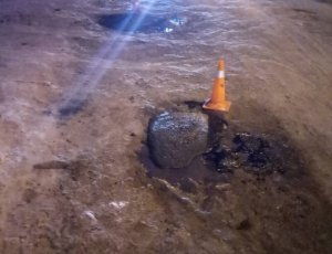 "Совсем звезданулись": жителей Ярцева рассмешил ямочный ремонт дороги