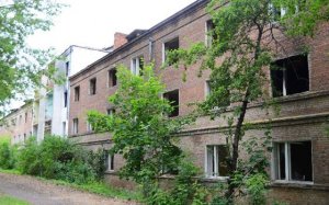 Глава Смоленской области приказал снести ветхий дом в Ярцеве