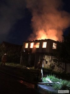 Очевидцы: В Ярцеве мужчина скончался из-за переживаний во время пожара соседнего дома