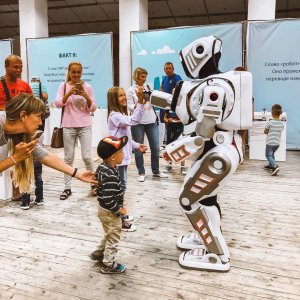 Территория роботов - уникальная научно-интерактивная выставка