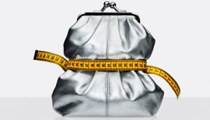 Россияне затянули пояса Россияне затянули пояса