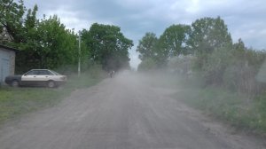 Пыльные бури над Болотной улицей Пыльные бури над Болотной улицей