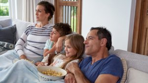 Какие выбрать фильмы для всей семьи?