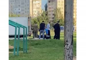 В Ярцеве на одной из улиц обнаружили труп мужчины