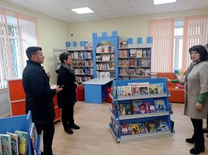 Центр по библиотечной работе с детьми посетила заместитель губернатора