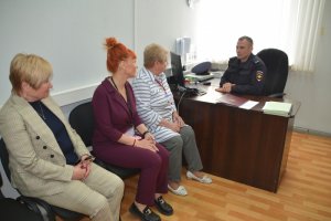 В Ярцево Смоленской области общественники проверили деятельность подразделения по делам несовершеннолетних и Госавтоинспекции