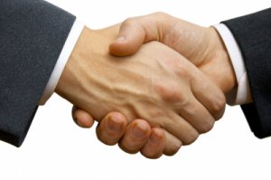 Следователи благодарят полицейских за работу по раскрытию особо тяжкого преступления, совершенного 15 лет назад