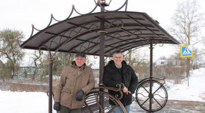 Остановочный павильон — подарок городу Ярцево