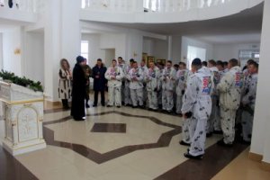 Участники сверхдальнего лыжного перехода ВДВ посетили Ярцево