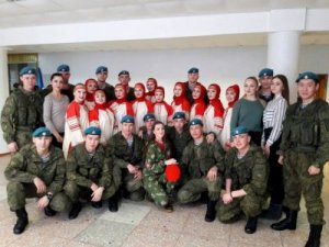 Участники сверхдальнего лыжного перехода ВДВ посетили Ярцево