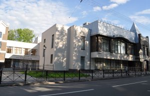 Антон Орёл покажет свой спектакль в Пушкине