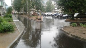 На благоустройство не хватило асфальта?