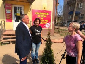 Партийный проект - посадка картошки на огородах