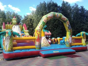 Новые аттракционы в городском парке