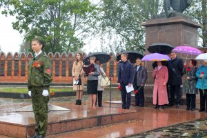 Митинг, посвященный 76-ой годовщине освобождения города Ярцево от немецко-фашистских захватчиков