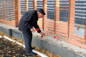 Митинг, посвященный 76-ой годовщине освобождения города Ярцево от немецко-фашистских захватчиков