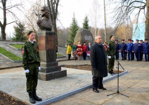 В Ярцеве открыт памятник М.И.Платову