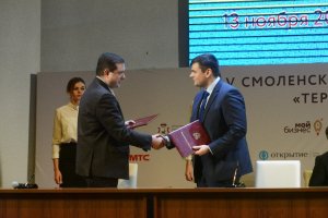 Губернатор Островский сказал редактору сайта Ярцево Ру "Вы не правы Юрий Валентинович"