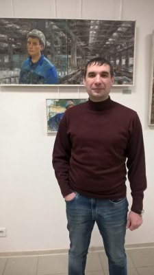 Во взмахе кисти замирал металл