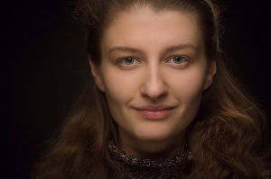 Во взмахе кисти замирал металл