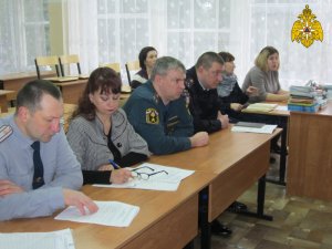 Заседание комиссии по делам несовершеннолетних и защите их прав