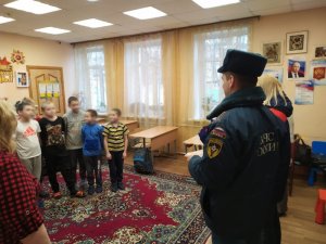 Учебная эвакуация в центре "Радуга"