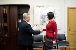 Владимир Макаров поздравил сотрудников Управления ЖКХ Администрации района с профессиональным праздником.