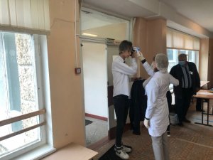 Выпускники приняли участие в ЕГЭ по химии и обществознанию