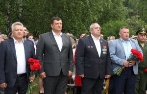 Десантнику № 1 Василию Маргелову в Ярцеве установили бюст № 2