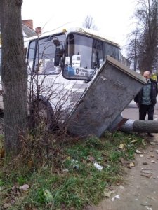 Тринадцатому не повезло.