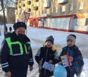 Юным пешеходам города Ярцево напомнили о безопасности на дороге