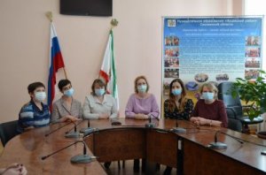 Церемония вручения почетного знака Смоленской области «За исцеление и милосердие»
