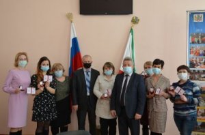 Церемония вручения почетного знака Смоленской области «За исцеление и милосердие»