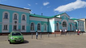 Театр начинается с вешалки, а город с вокзала
