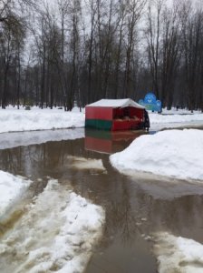 Пешеходы подают сигнал S.O.S.! ...---...