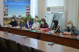 Очередное заседание комиссии по делам несовершеннолетних и защите их прав
