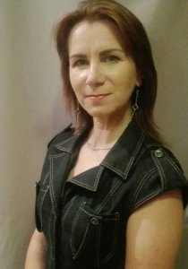 Улица Милохово. Живём, как в Париже, только асфальт пожиже…
