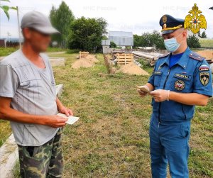 Профилактические мероприятия прошли в жилом секторе Ярцева