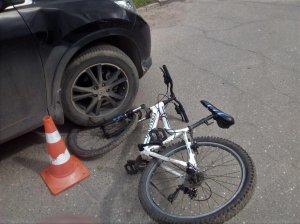 Наехала на велосипедиста