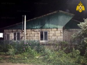 В Ярцеве в отсутствие хозяев горел жилой дом