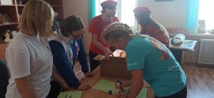 Школы и церкви присоединились к сбору помощи для беженцев