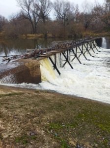 Депутаты горсовета спрашивают главу района В.С.Макарова.