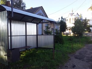 Ещё один новый остановочный павильон