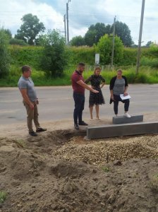 Продолжается строительство тротуара по ул. Московская