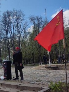 Первомайский митинг на площади Победы