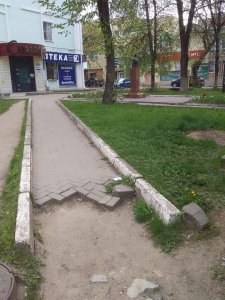Навстречу Дню Победы. Рокоссовский укоризненно глядит - 2