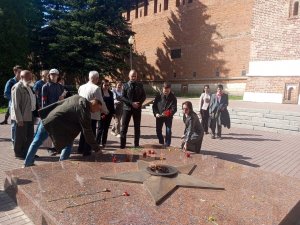 Коммунистам надо выдвигать, как можно больше сильных кандидатов