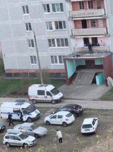 Злополучная 16-этажка. Очередное самоубийство.