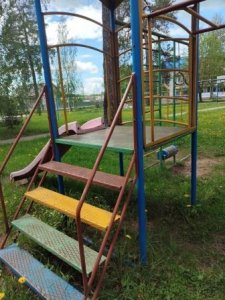 Почти идеальный двор